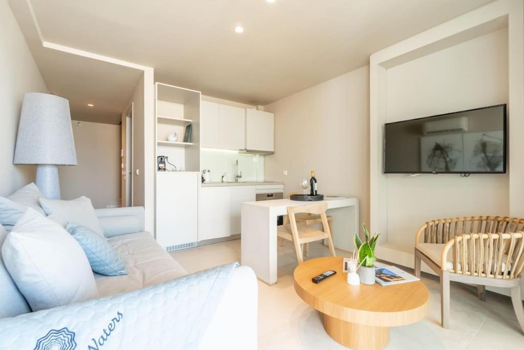 Cw Athens Riviera Suite Luaran gambar