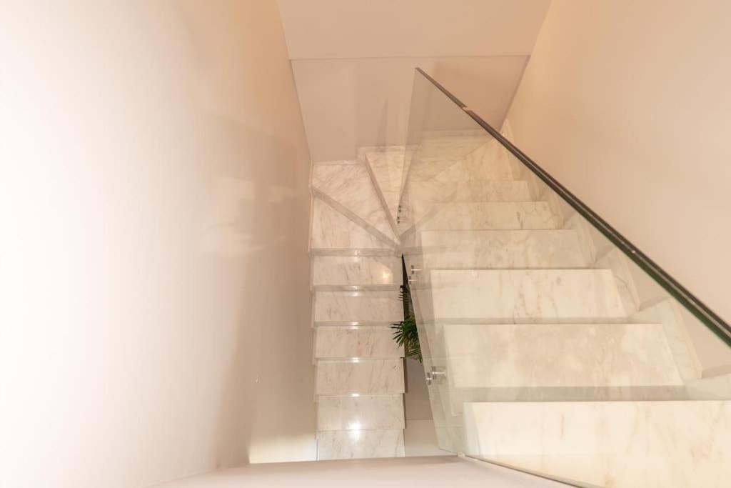 Cw Athens Riviera Suite Luaran gambar
